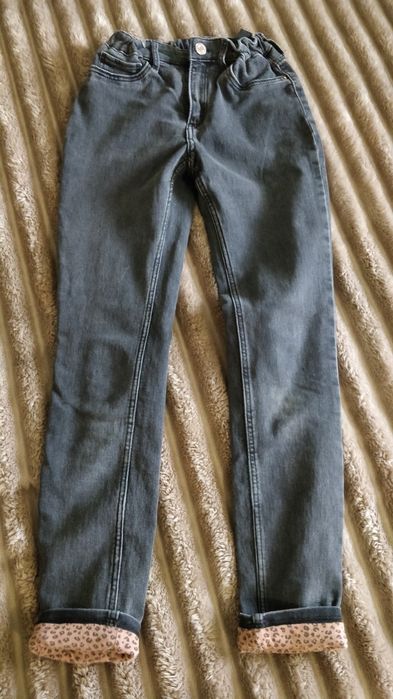 Утеплені джинси h&m для дівчинки 134-140 см.