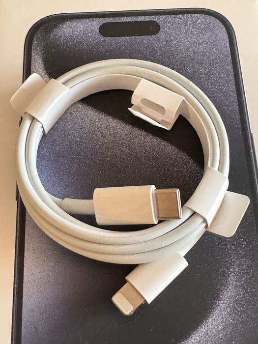Оригинальный шнур для iPhone 14