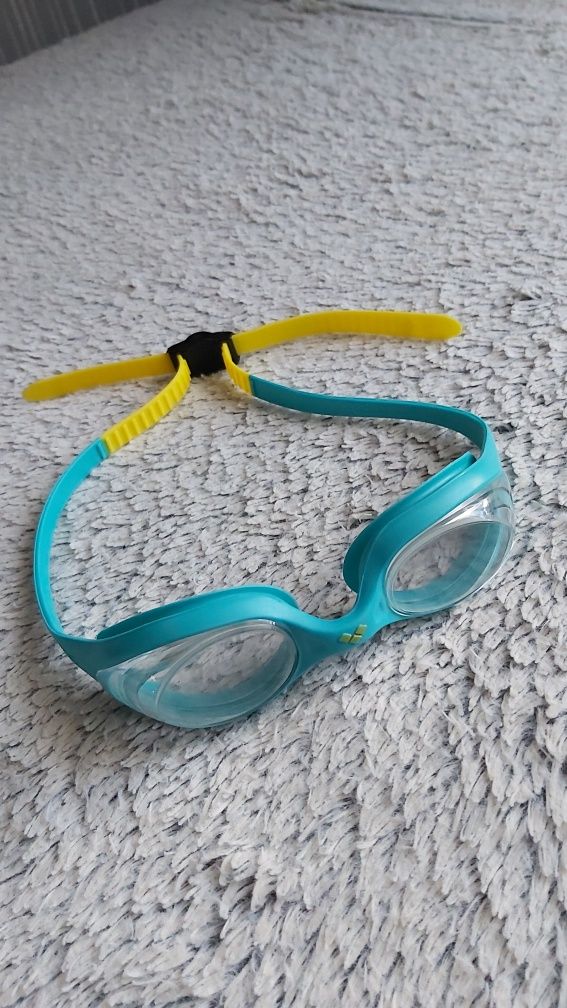Nowe okulary do pływania Arena