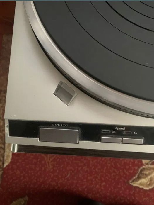 Продам програвач вінілу Technics sl q3