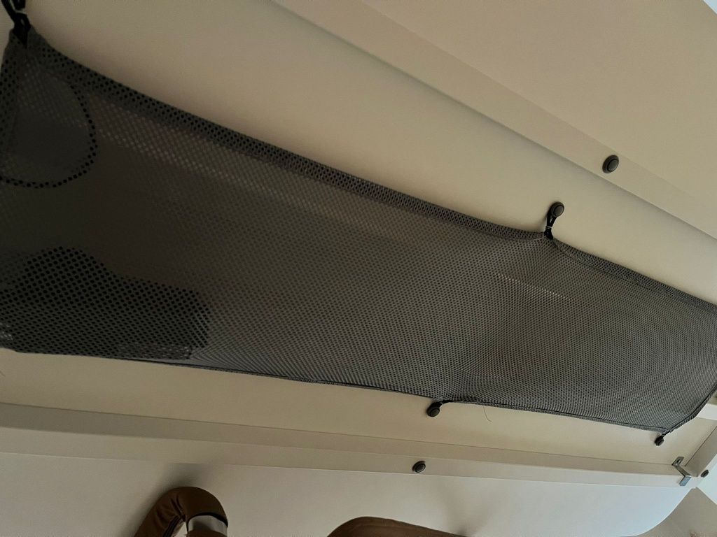 Secretária IKEA modelo BEKANT