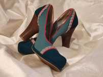 Par de sapatos Ruby Shoo - usado - negociável