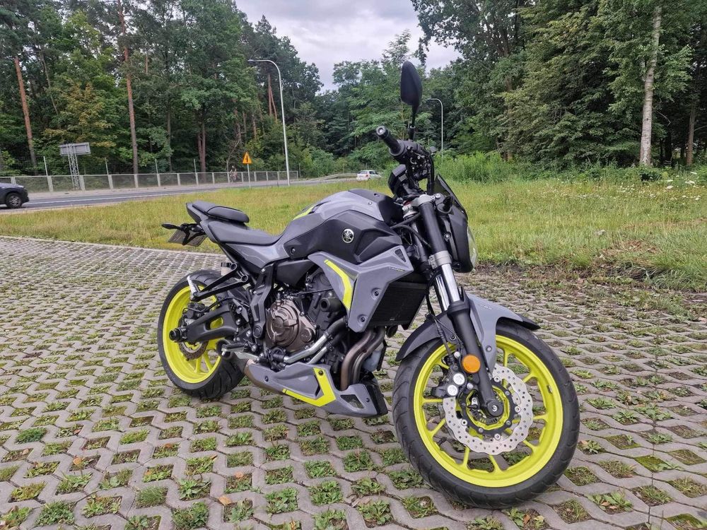 Yamaha Mt07, piękna z wieloma dodatkami!!