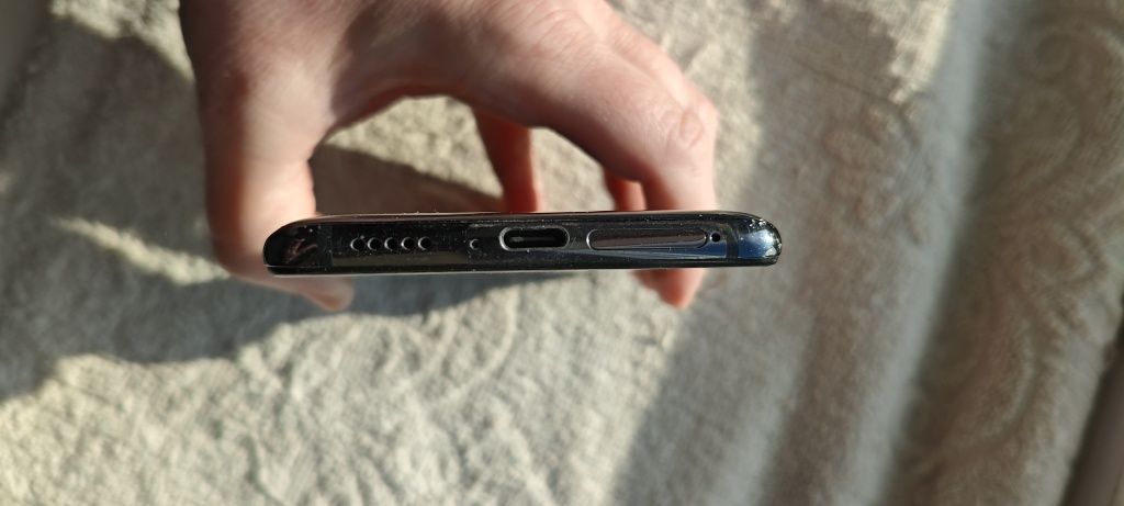 Продам xiaomi mi 9t