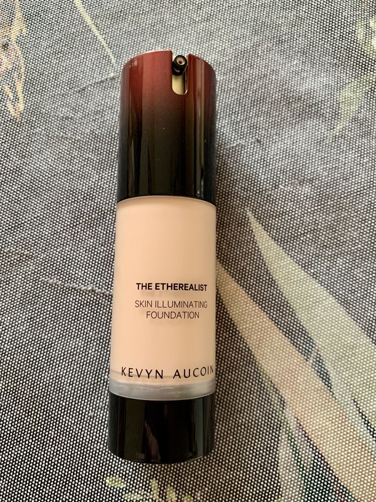 Тональний Kevyn Aucoin The Etherealist Skin Illuminating тон 01