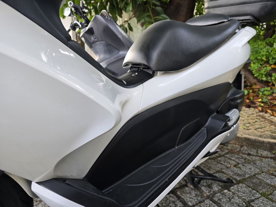 Honda PCX 2010 impecável
