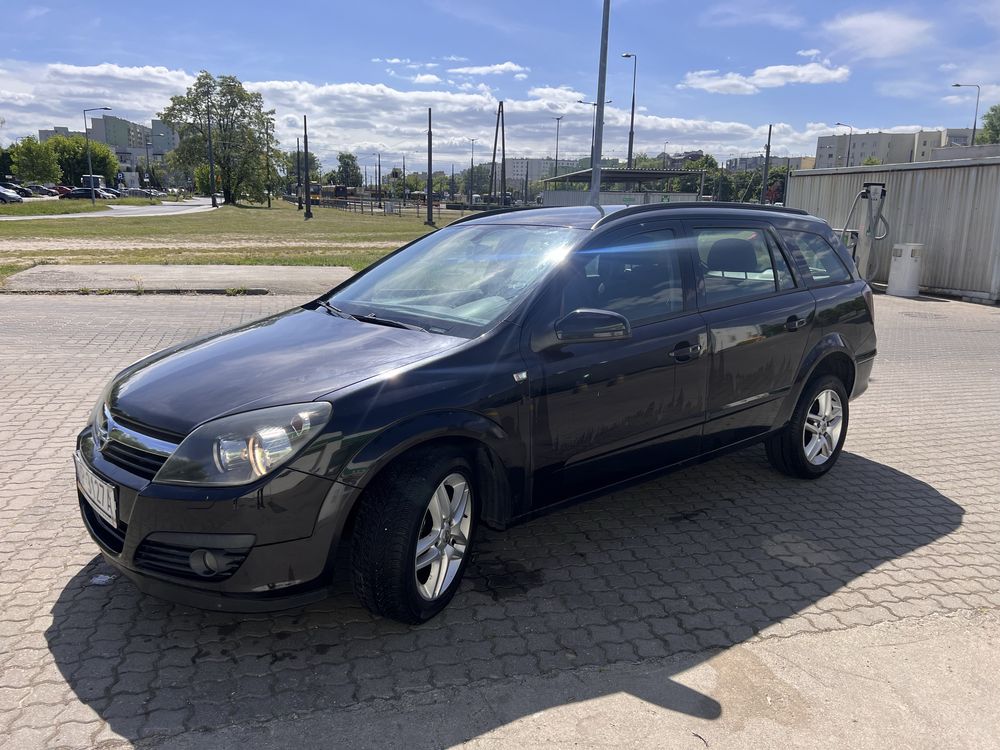 Na sprzedaz opel astra station wagon 2006