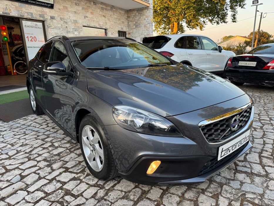 Volvo V40 Cross Country 1.6 D2 Momentum