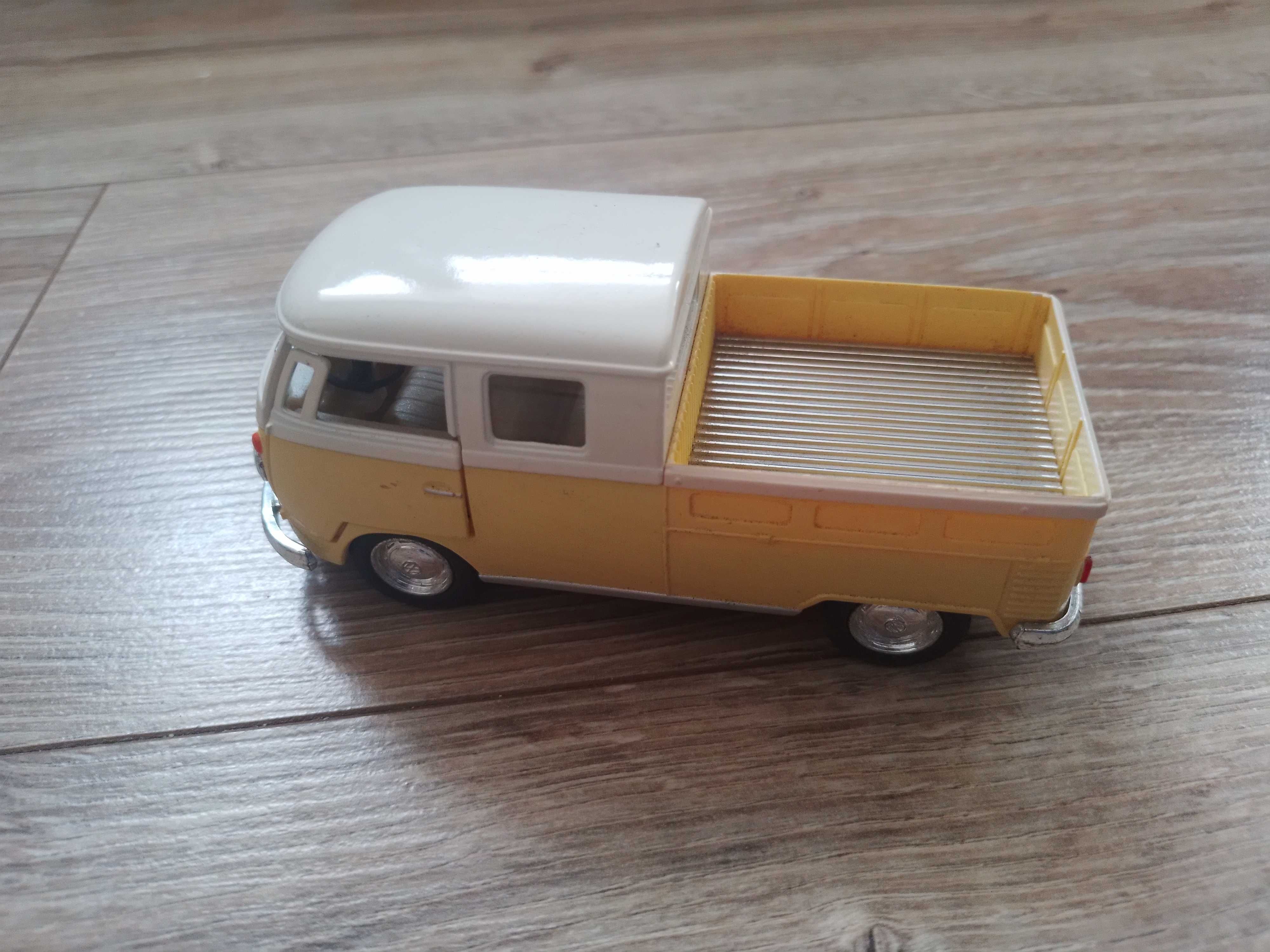 Volkswagen BUS; Kinsmart 1:34