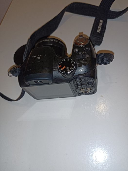 Fujifilm FinePix S2950 – Câmara digital