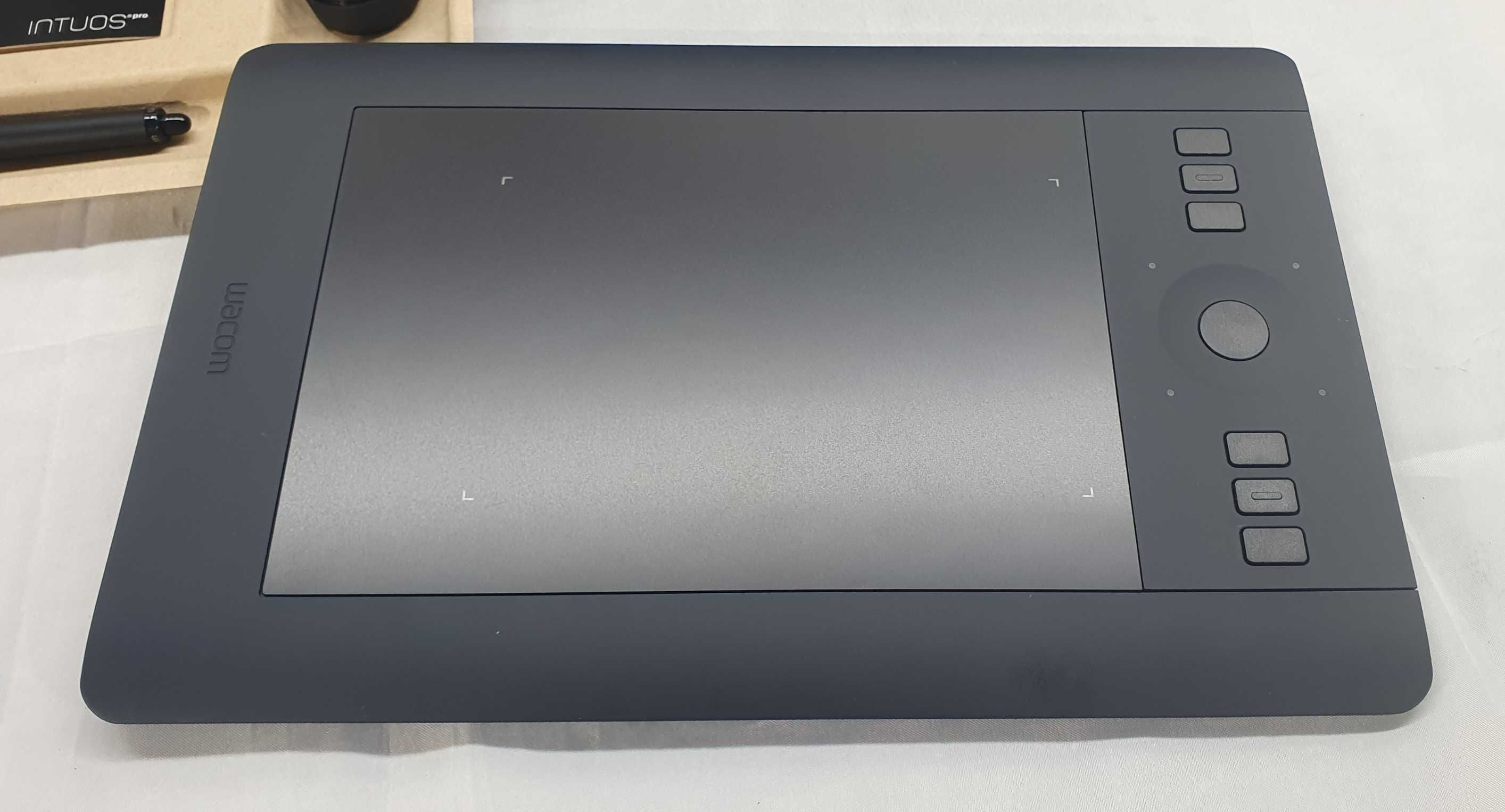 Wacom Intuos Pro S PTH-451