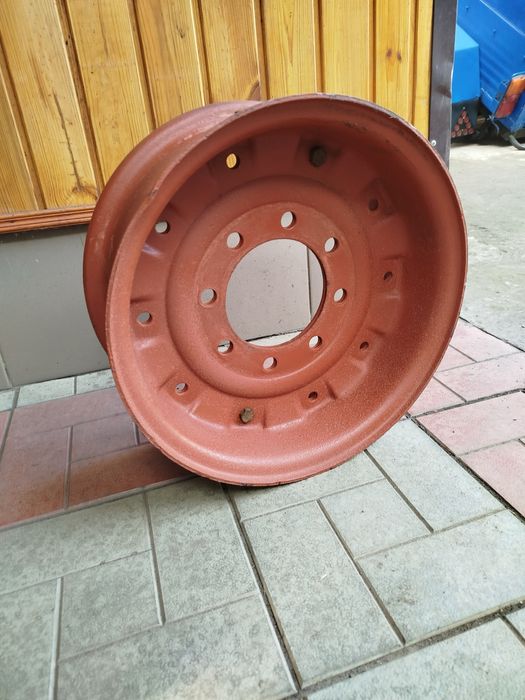 Диски на 8 шпилек на тракторный прицеп 2ПТС4