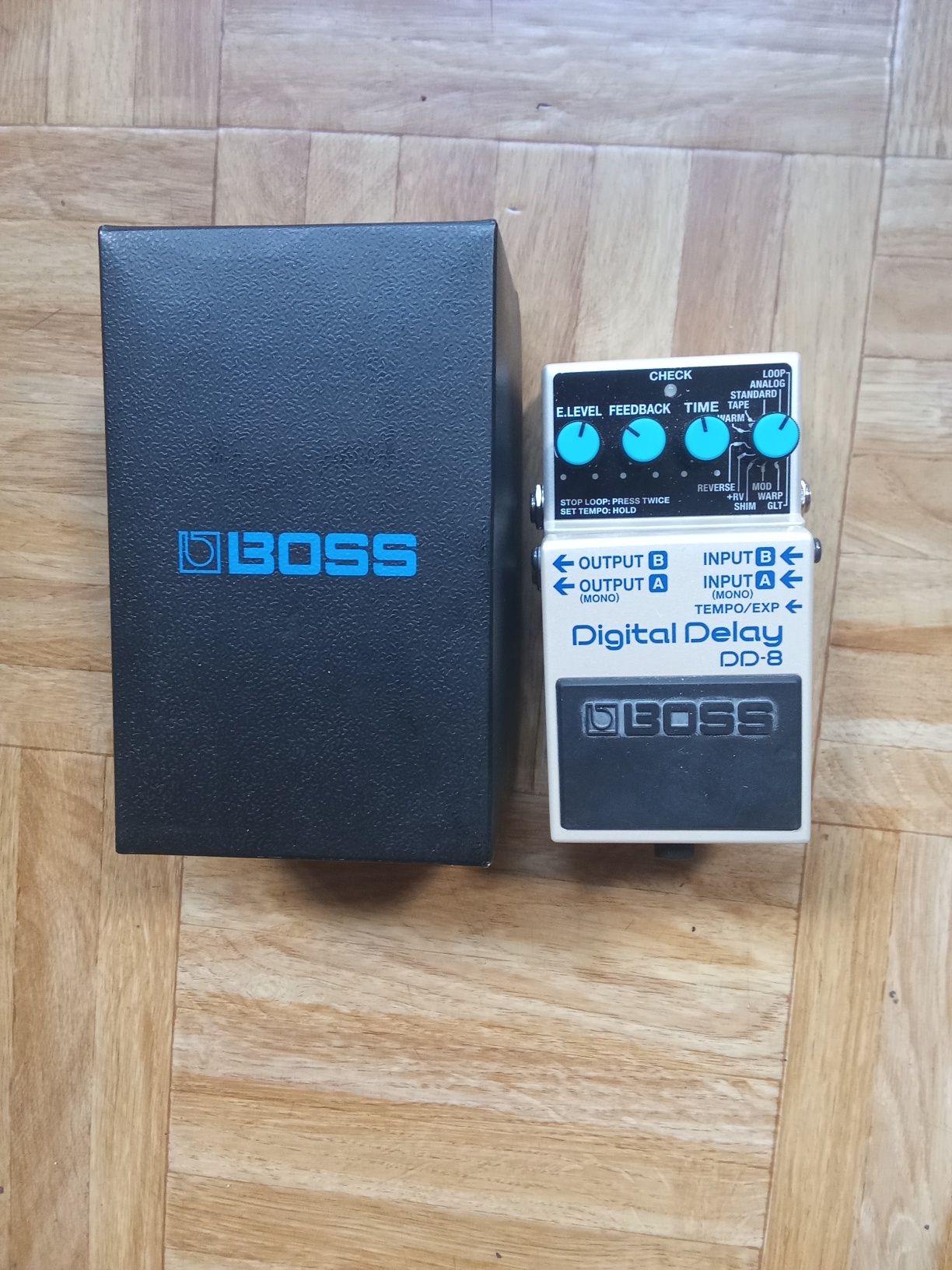 Boss DD-8 Digital Delay / Looper