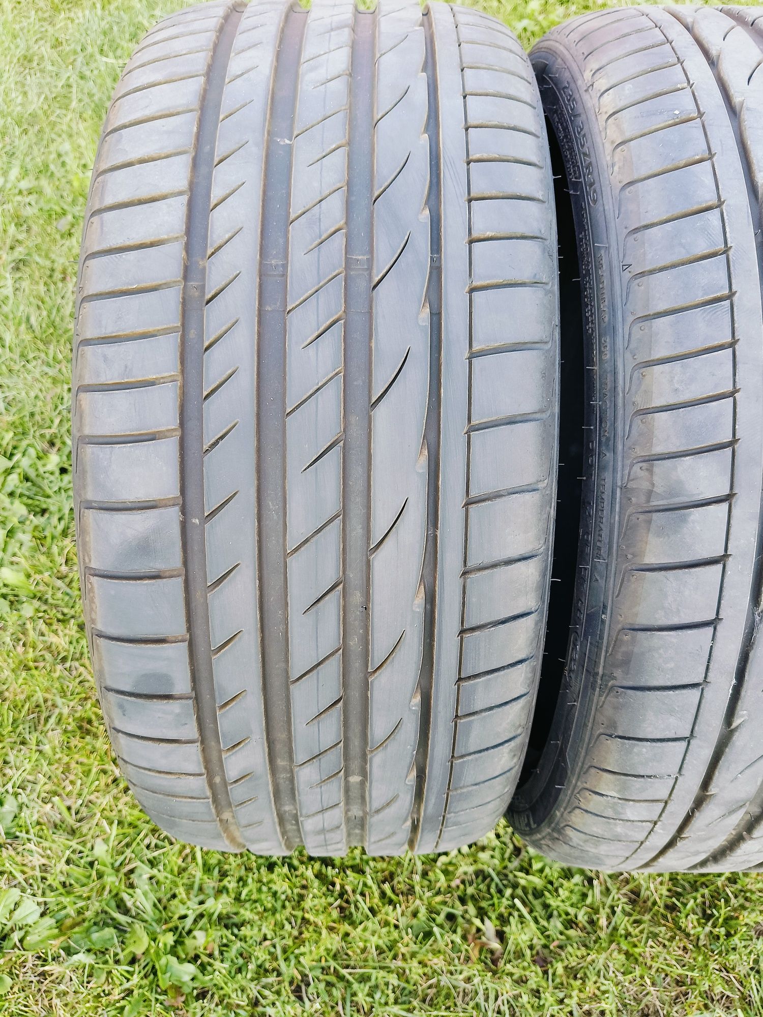 Opony letnie 235/35/R19