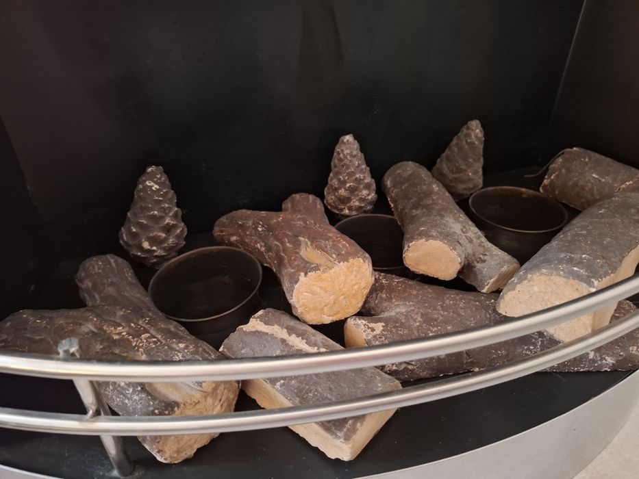 Hit !bardzo duży bio kominek ogrzeje kazdo pomieszczenie