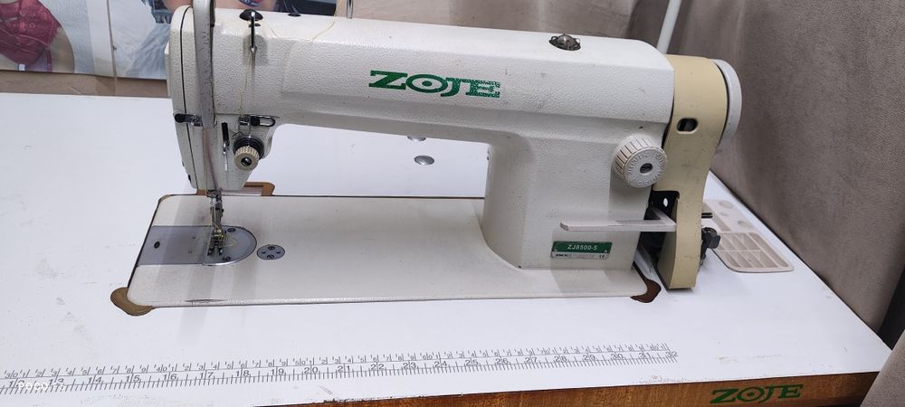 Промислова швейна машина ZOJE