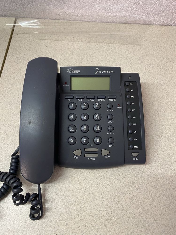 Telefon stacjonarny