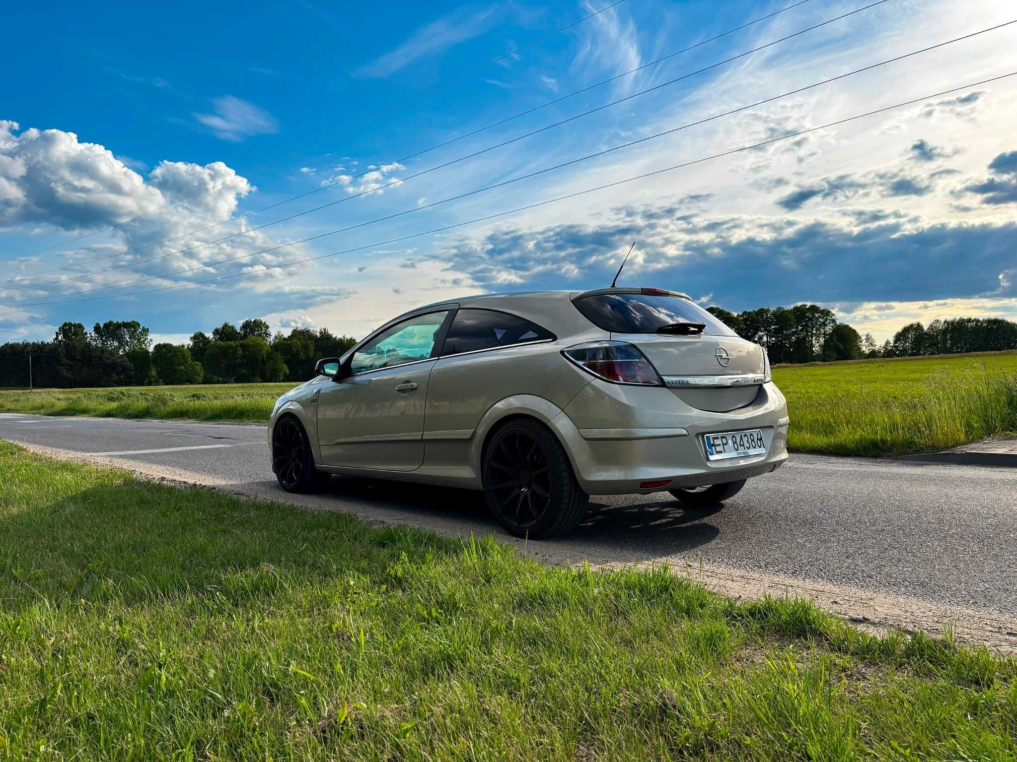 Opel Astra H GTC 1.9 CDTI 2005r.