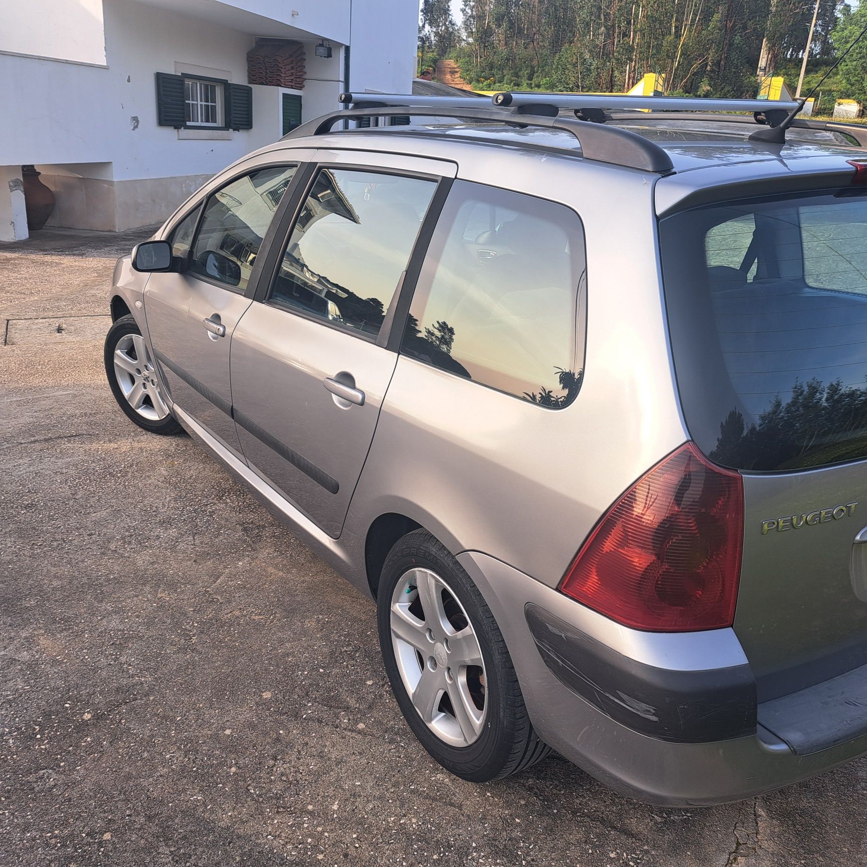 Procuro novo dono Peugeot 307 1.6 hdi sw a rodar impecável