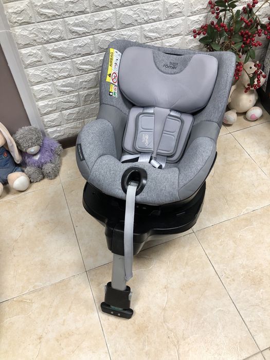 Автокрісло Britax Römer DUALFIX M i-SIZE Група 0+/1 (0-18 кг)