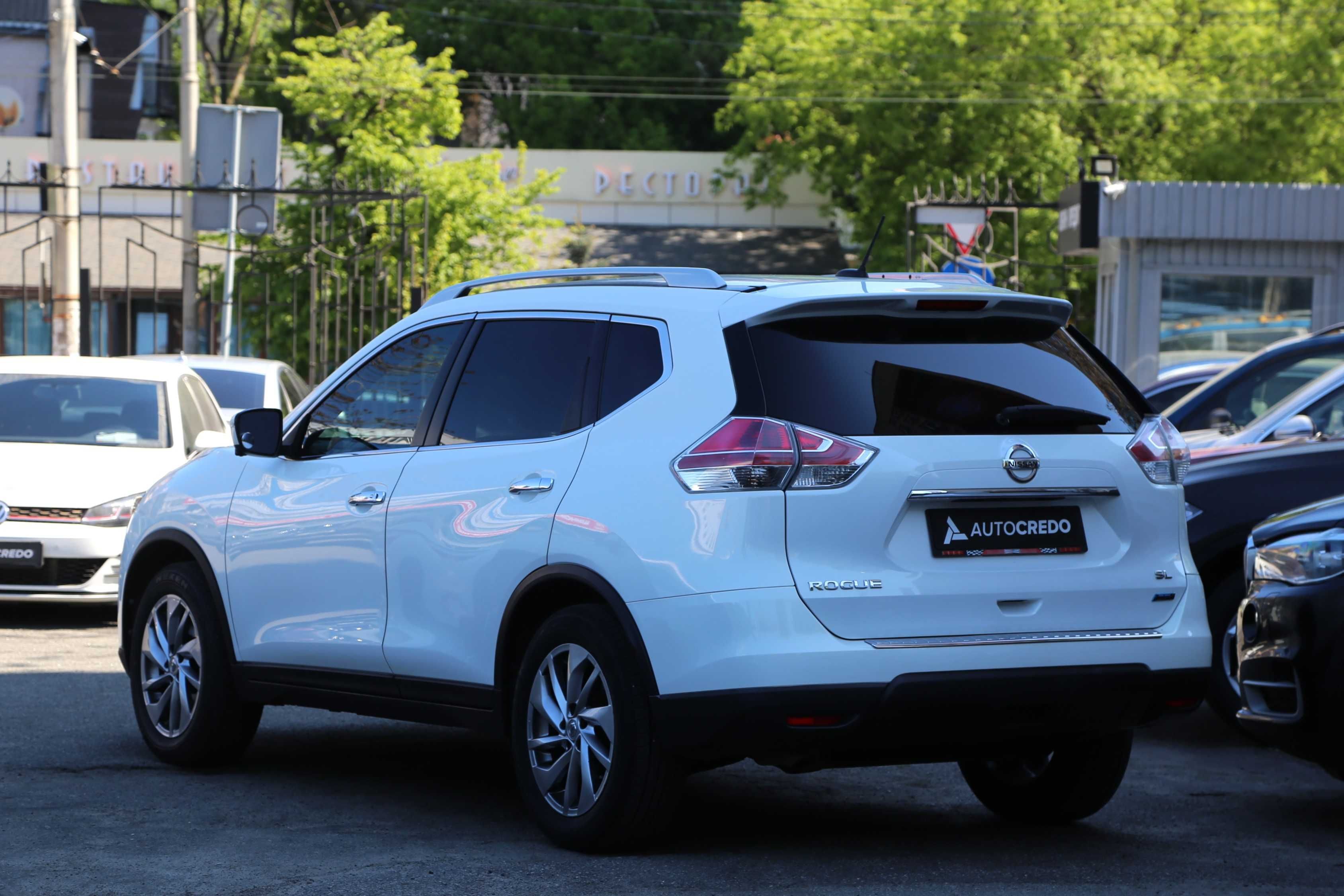 Nissan Rogue 2013 року.