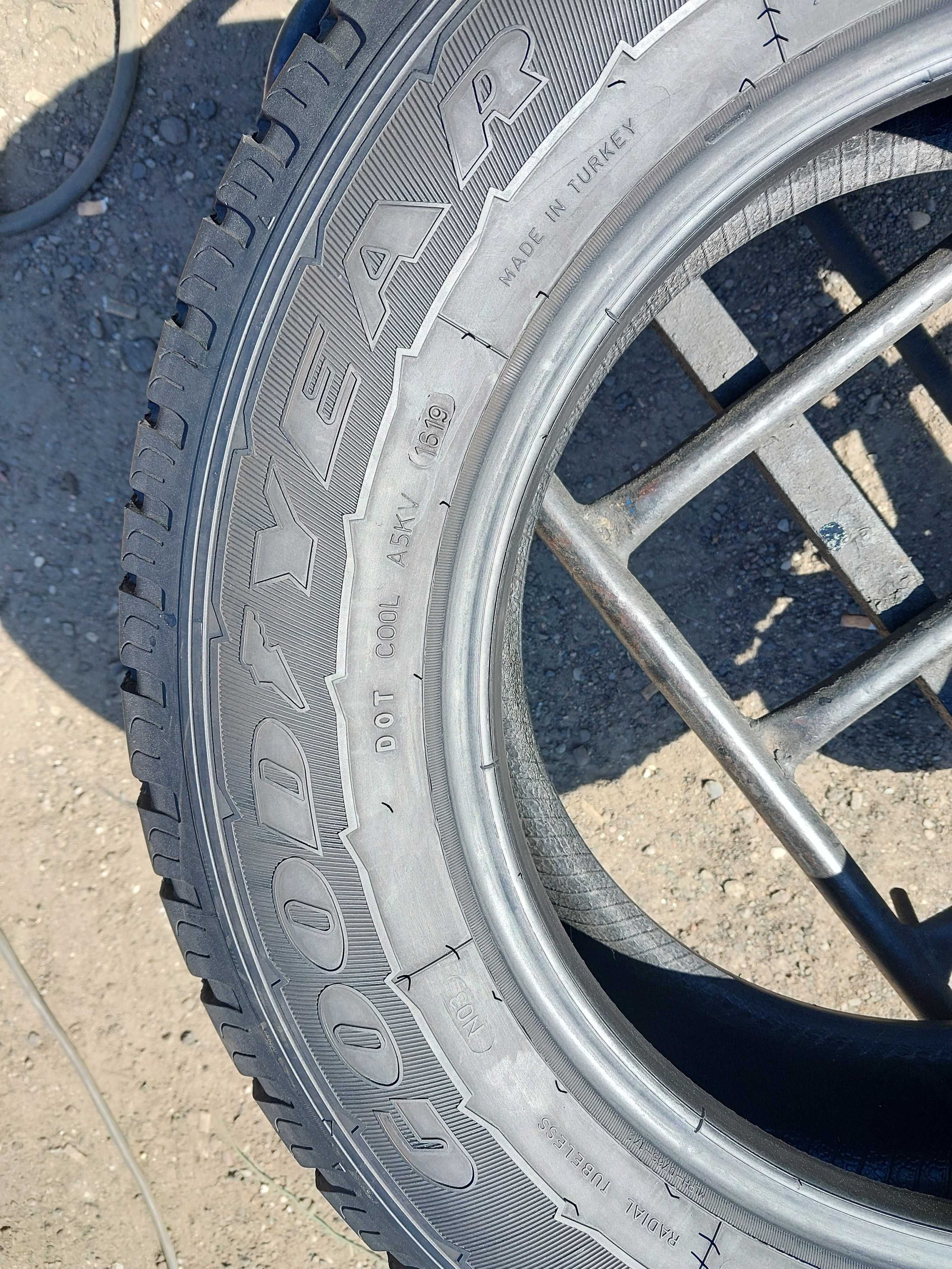 Opony letnie 215.65.16c Goodyear  7-8mm 2019 rok 800zl komplet Montaż