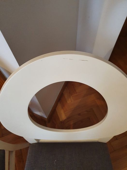 2 cadeiras madeira branca com estofo cinzento