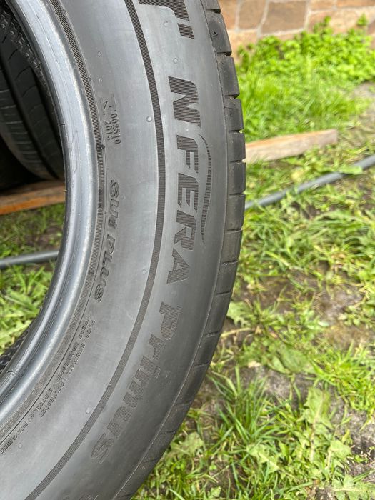 Шини. . 205/60/16