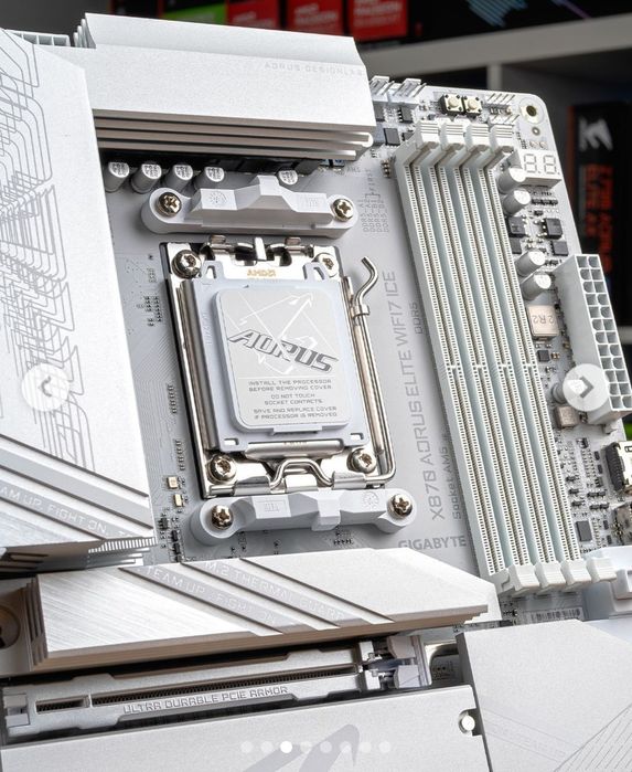 COMBO PODEROSO; AORUS X870-E WiFi Ice +AMD Ryzen 7 7800x3d