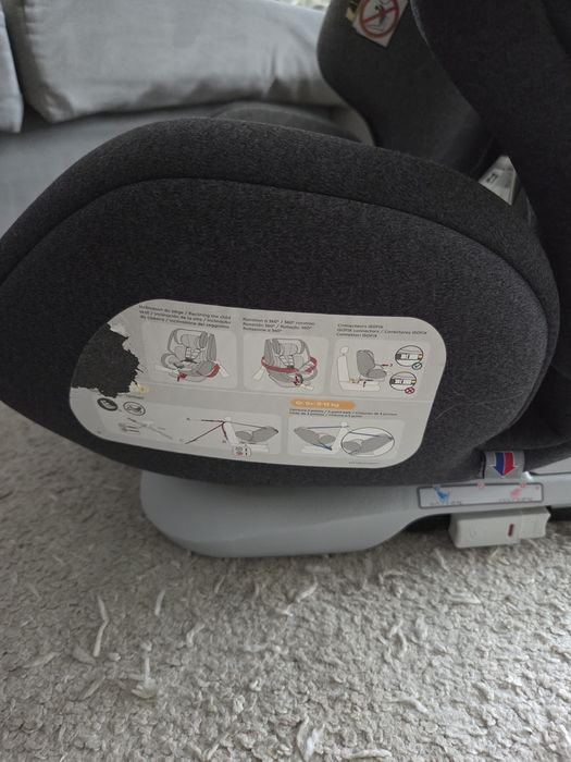 Cadeira auto ZY Safe – excelente estado!


---

Cadeira auto ZY Safe –