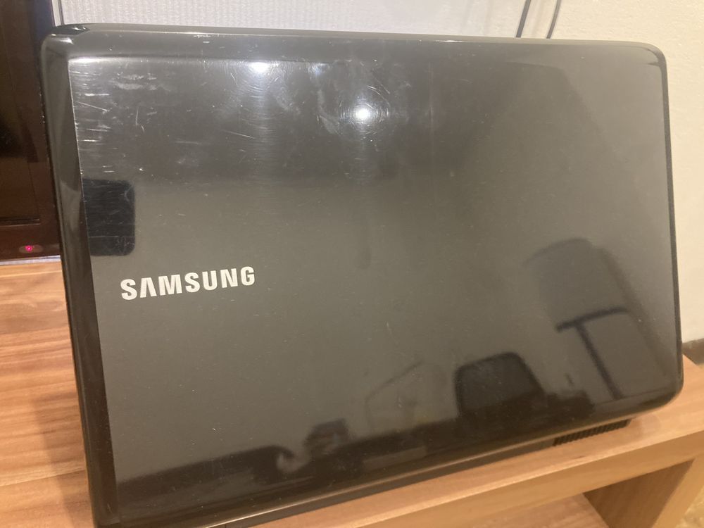 Ноутбук Samsung RV510