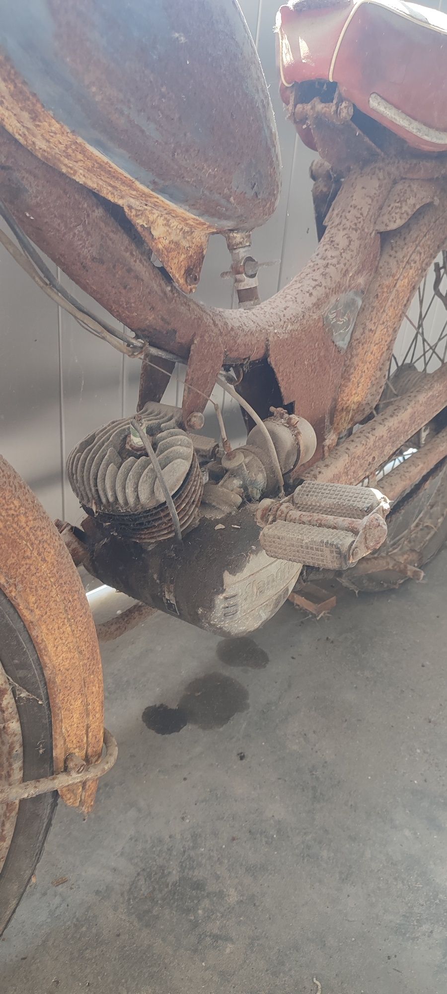 Motorizada com pedais flandria