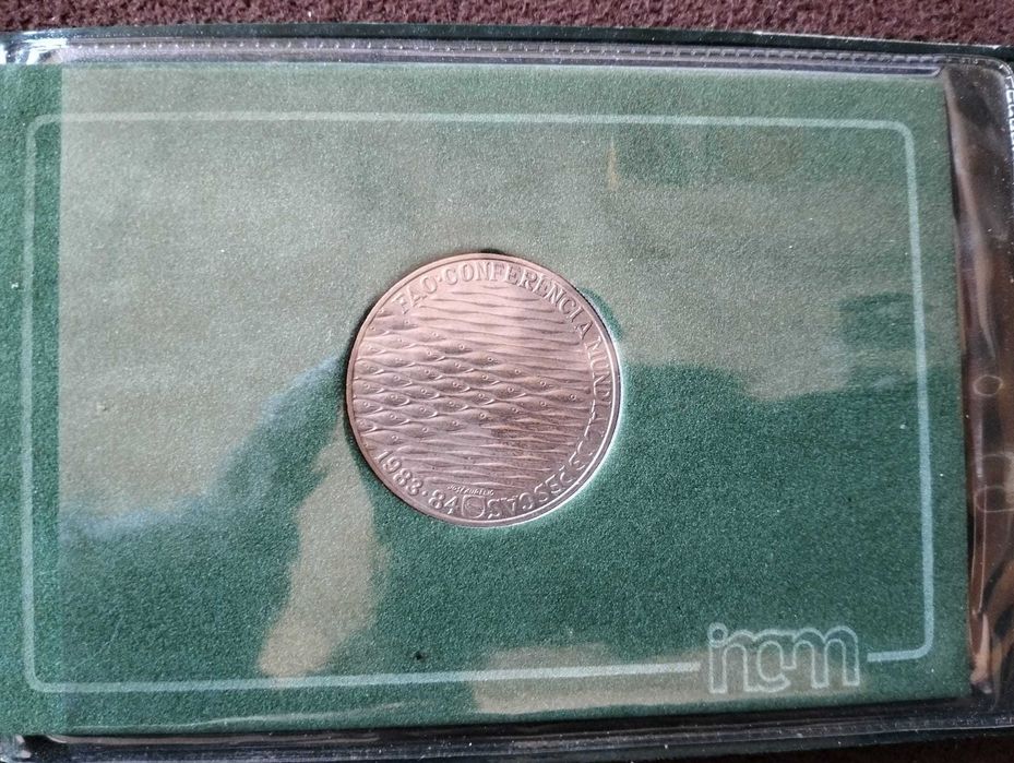 Moeda BNC Carteira Conferência Mundial Pescas - FAO 1984