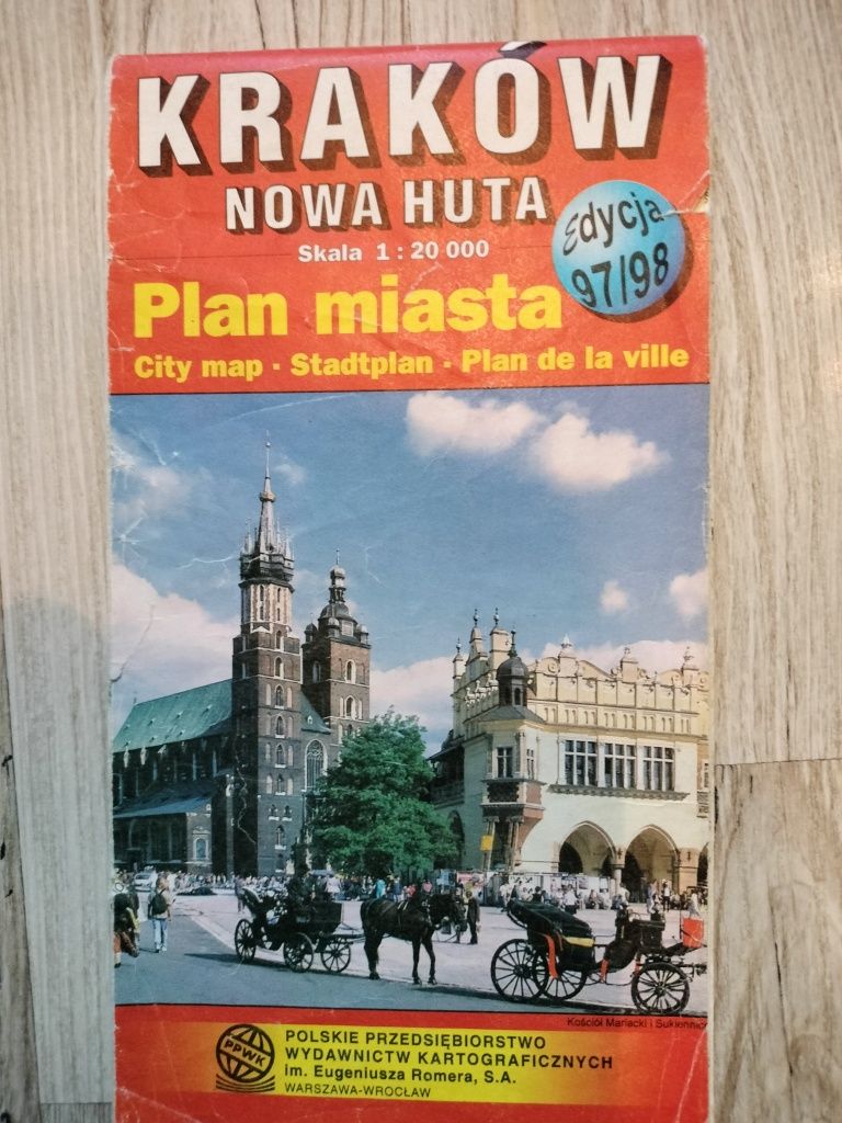 Mapy i plany miast, państw.