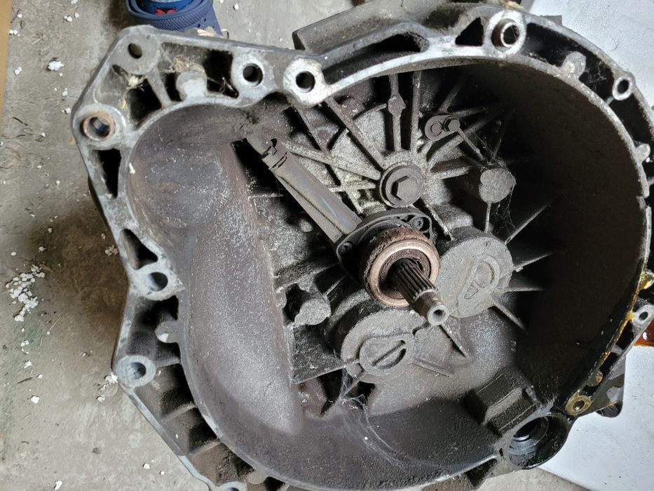 Skrzynia biegów renault 2.8 diesel lub inne