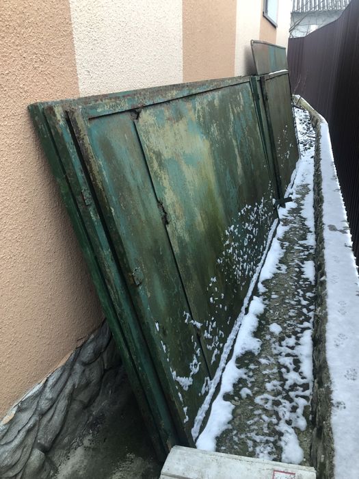 Паркани з бляхи