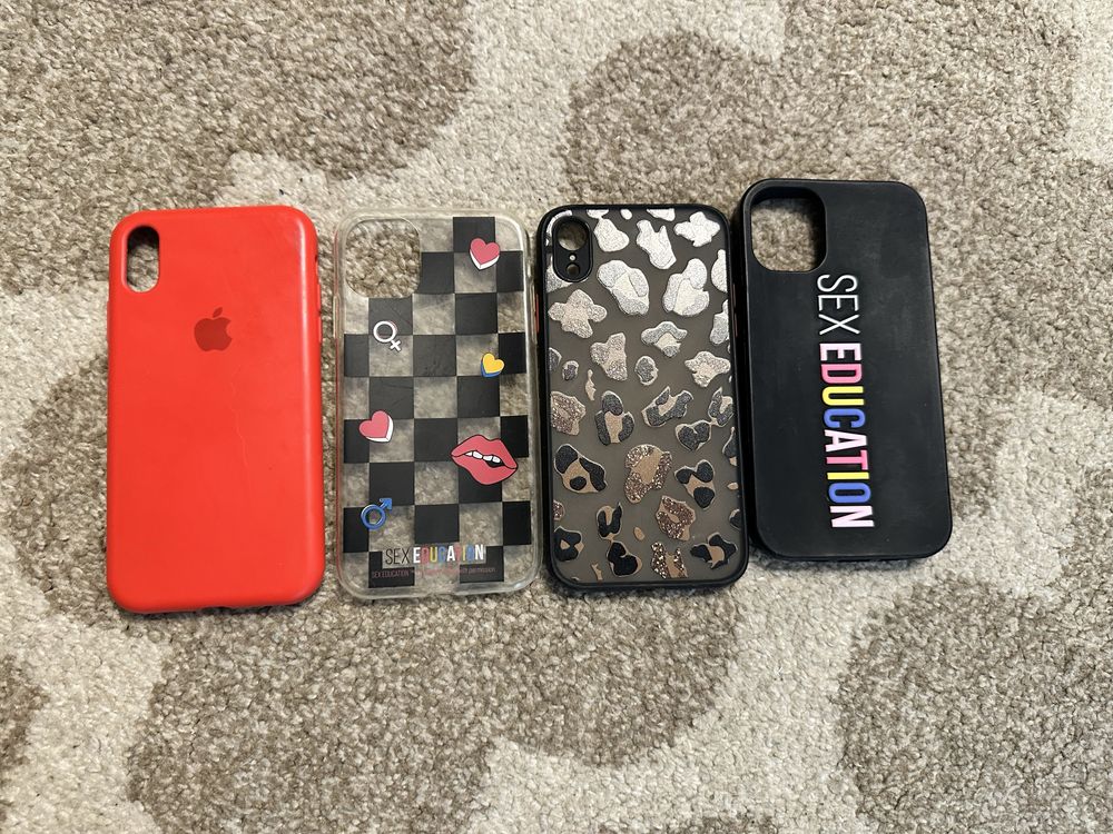 zestaw 4 etui na iPhone Xr