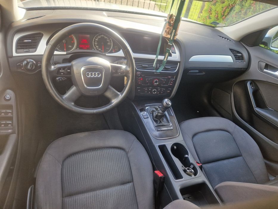 Audi A4 B8 2.0 tdi Avant kombi