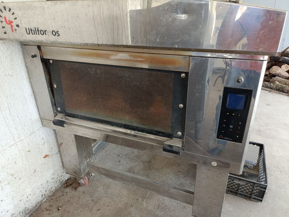 Forno Utilfornos semi-novo para Leitões