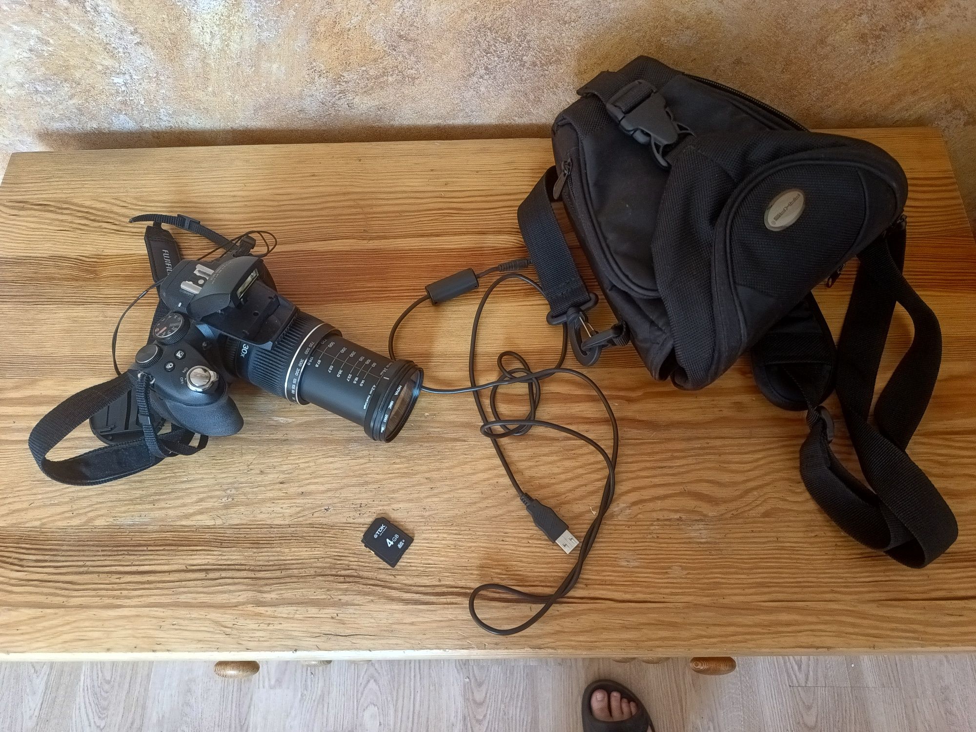 Aparat Finepix Hs10 Digital Camera Black