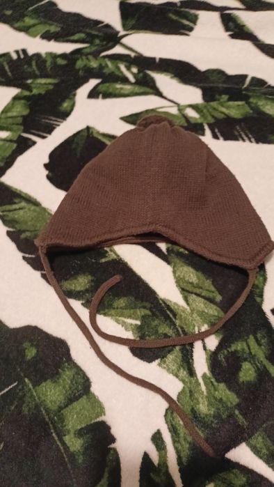 Czapka zimowa brązowa zawiazywana