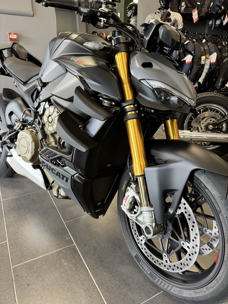 Ducati Streetfighter V4s