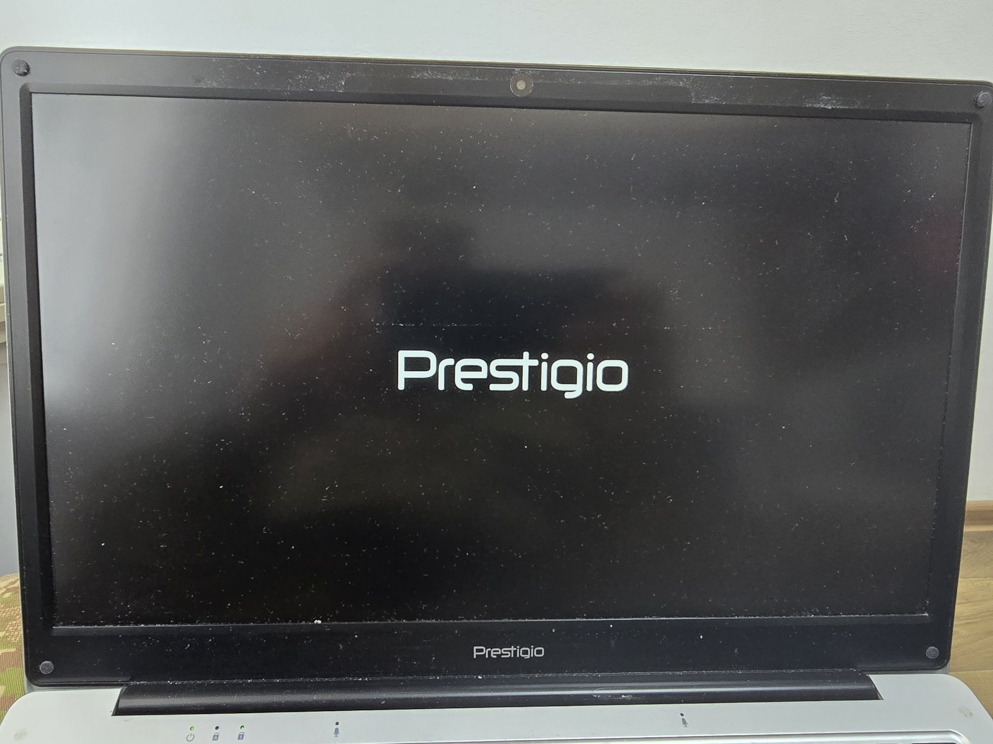 smartbook 141 c4