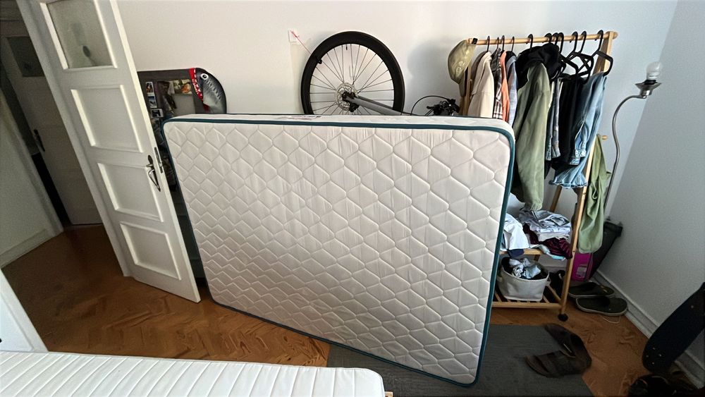 Ikea  Cama e estrutura