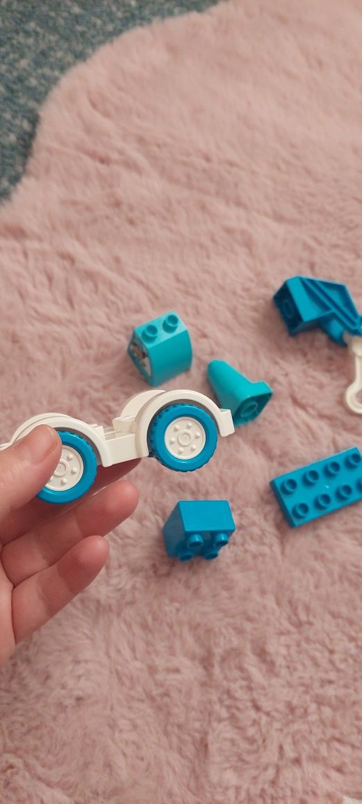 Klocki Lego Duplo 10918 Pomoc drogowa holownik dźwig auto samochód