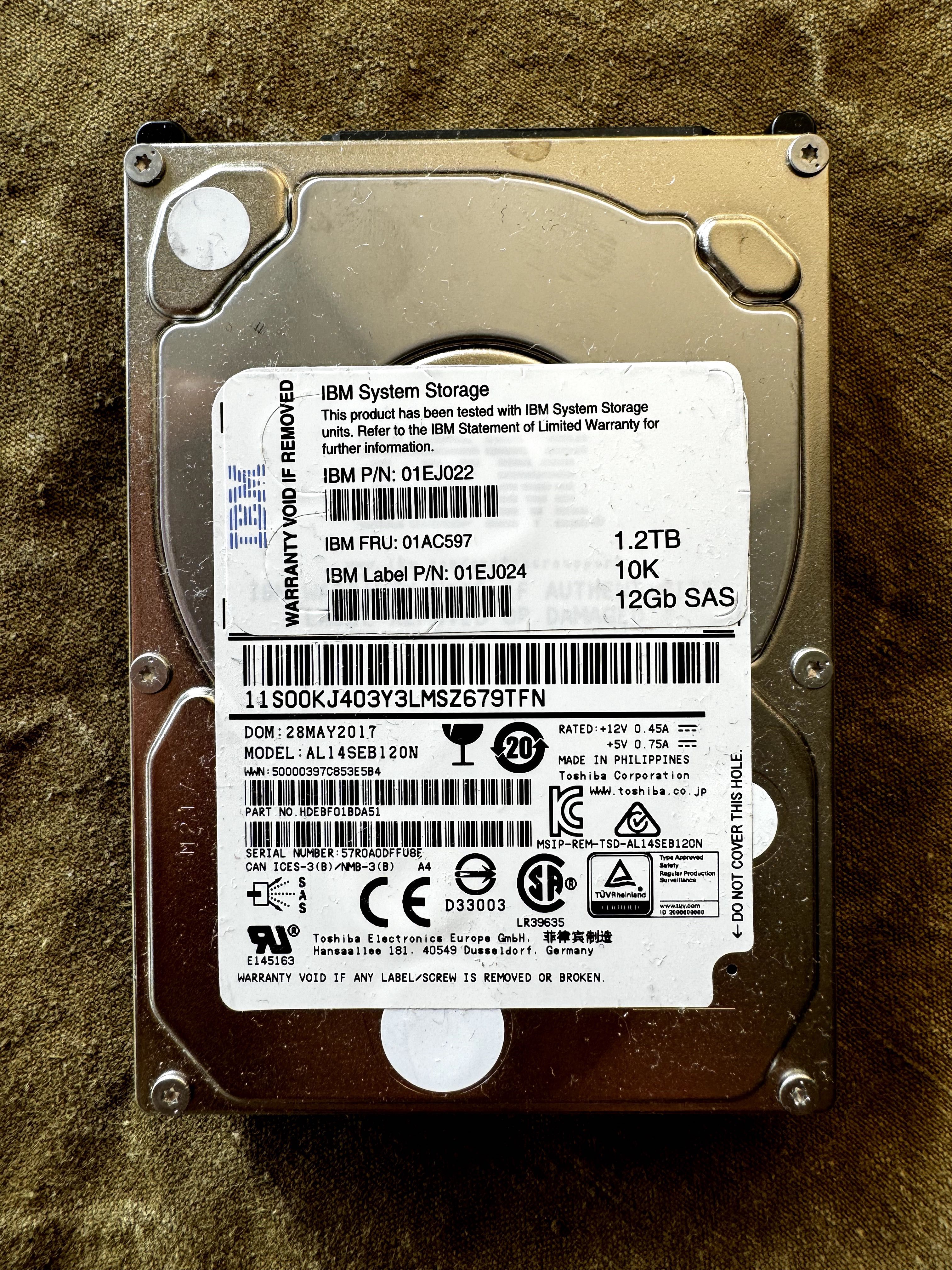 Среверні жорсткі диски Toshiba 1.2Tb 10K 12G SAS 2.5" (AL14SEB120N)