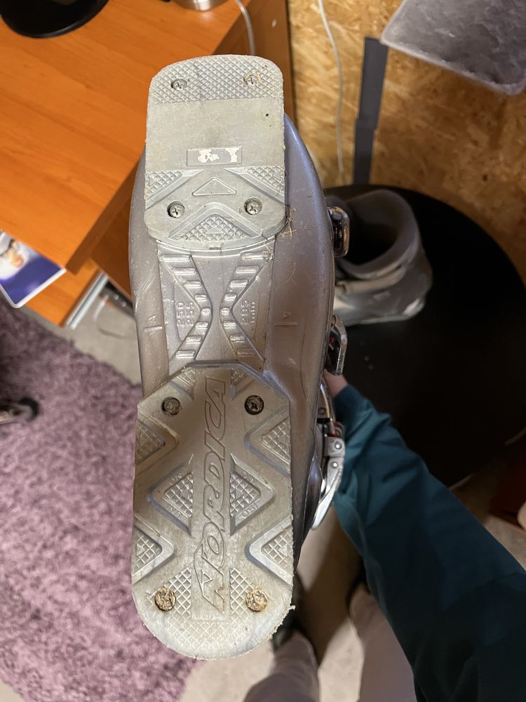 Sprzedam buty narciarskie nordic