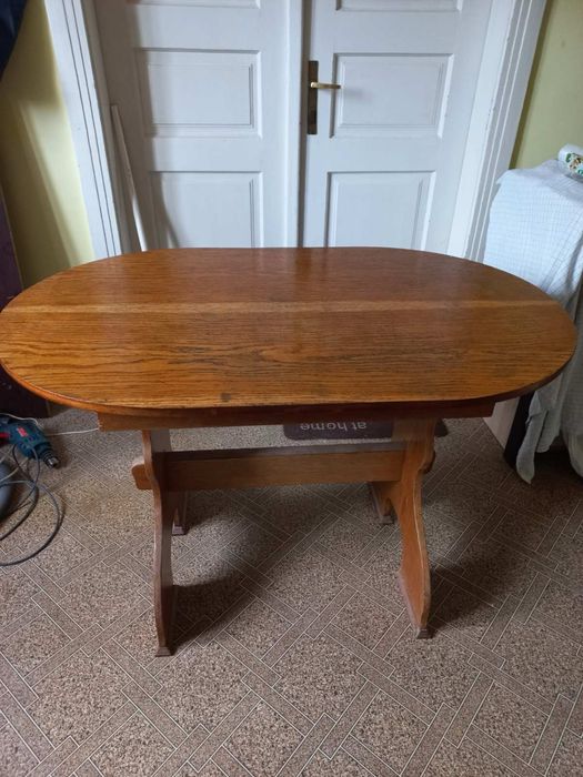 Стіл кухонний,стіл овальний