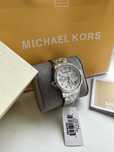 Часи годинник Michael Kors MK5057