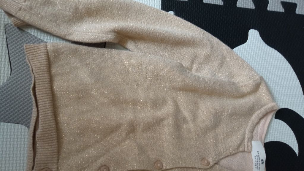 Złoty sweterek z błyszczącą nitką H&m rozmiar 98/104